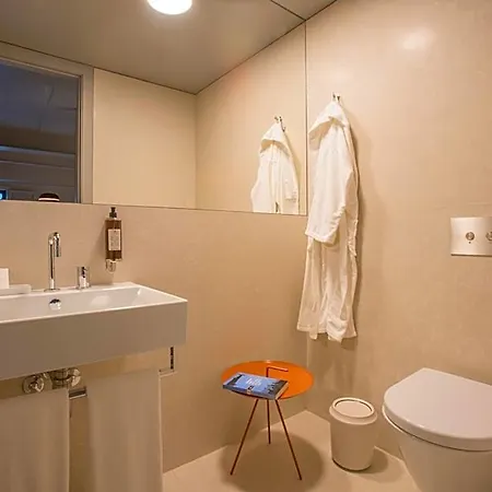 Апарт-отель Raw Culture Art & Lofts Bairro Alto Лиссабон