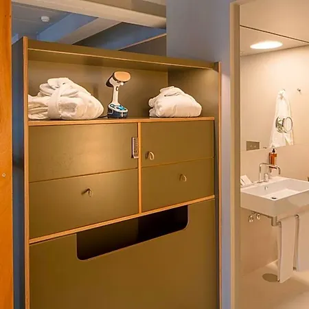 Апарт-отель Raw Culture Art & Lofts Bairro Alto Лиссабон