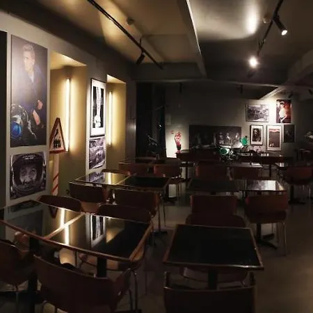 原始文化艺术及高街阁楼公寓式酒店
