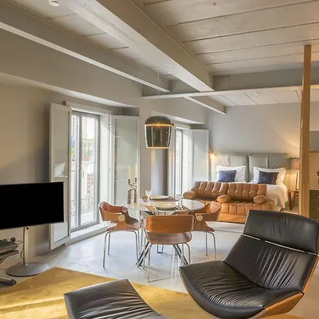 Raw Culture Art & Lofts Bairro Alto 5* ליסבון
